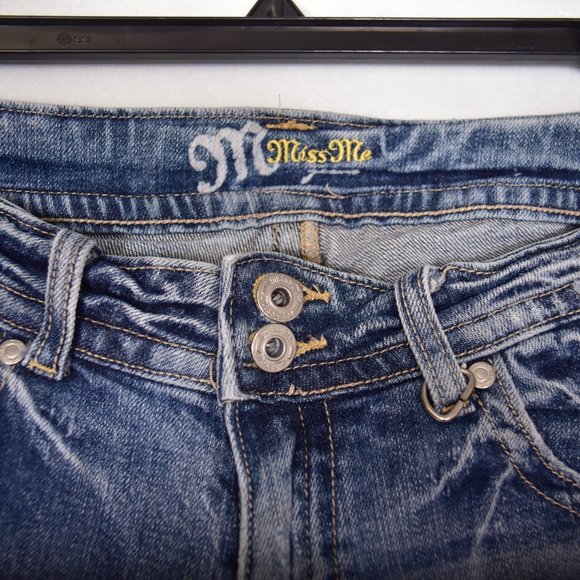 Miss Me Lace Pocket Light Wash Stretch Women's Size 28 Light heal drag - Picture 4 of 10